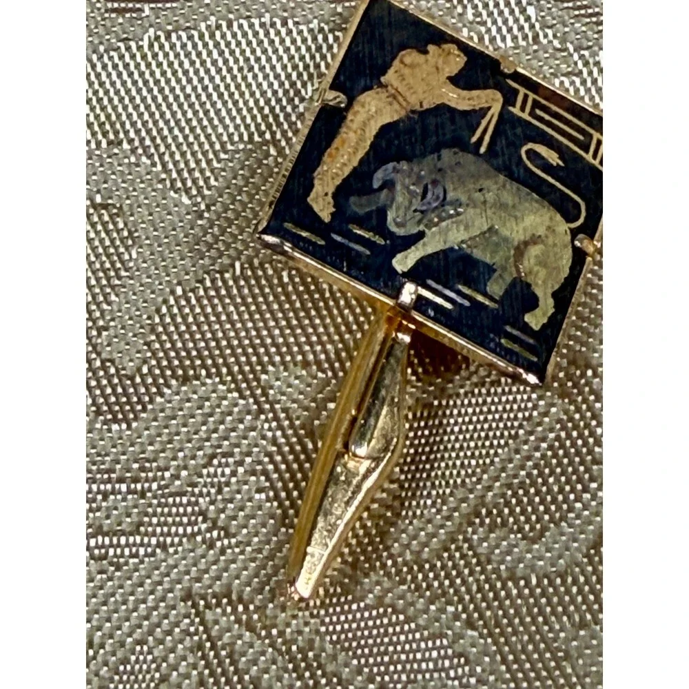 Vintage Damascene Bullfighter Cufflinks Gold Tone Matador Bull Square Spanish